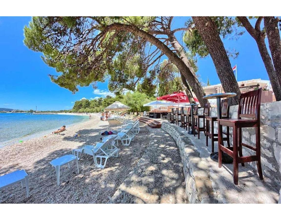 Apartments Dovana Kaštela Esterno foto