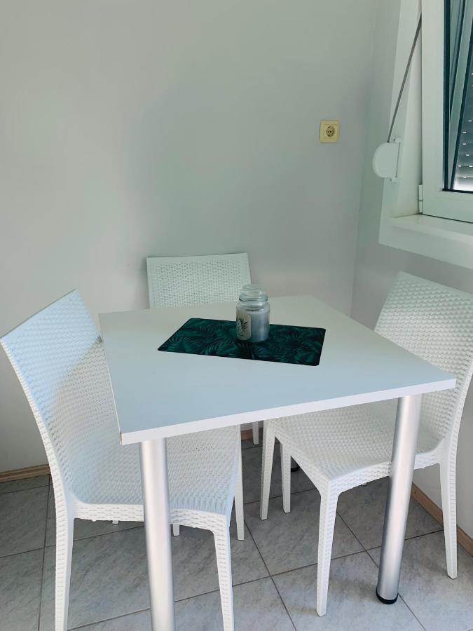 Apartments Dovana Kaštela Esterno foto